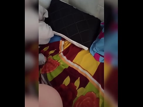 ❤️ Nire gelakidea etxean bakarrik geratzen da, bere senarra oporretara joaten delako eta nik izorratzeko eta ipurdia esnez betetzeko aprobetxatzen dut ️❌ Porno gurean eu.pornhdvideos.ru ☑